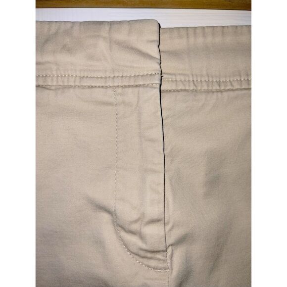 Women's Talbots Khaki 9" Inseam Chino Shorts (Size 8P) - Picture 2 of 6